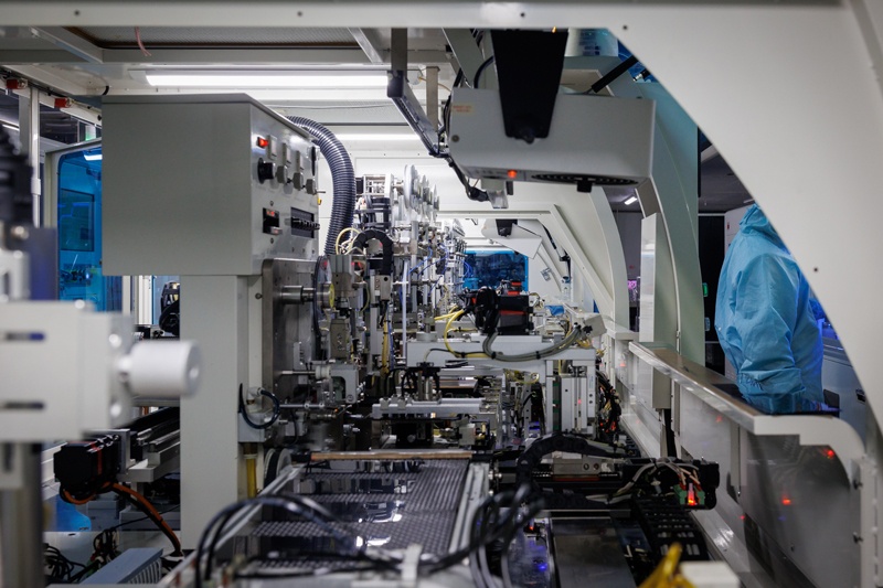 iPhone Screen Manufacturer 