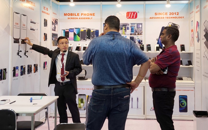 iPhone screen manufacturer