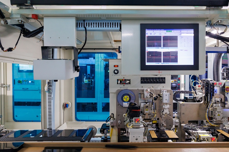 iPhone Screen Manufacturer 