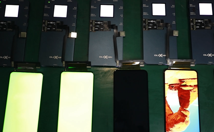 iPhone Screen Manufacturer