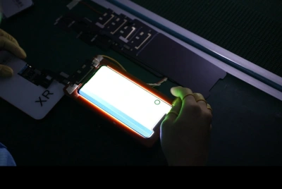 The Complete Guide to iPhone Replacement Screens: OLED, In-Cell, and What You Need to Know